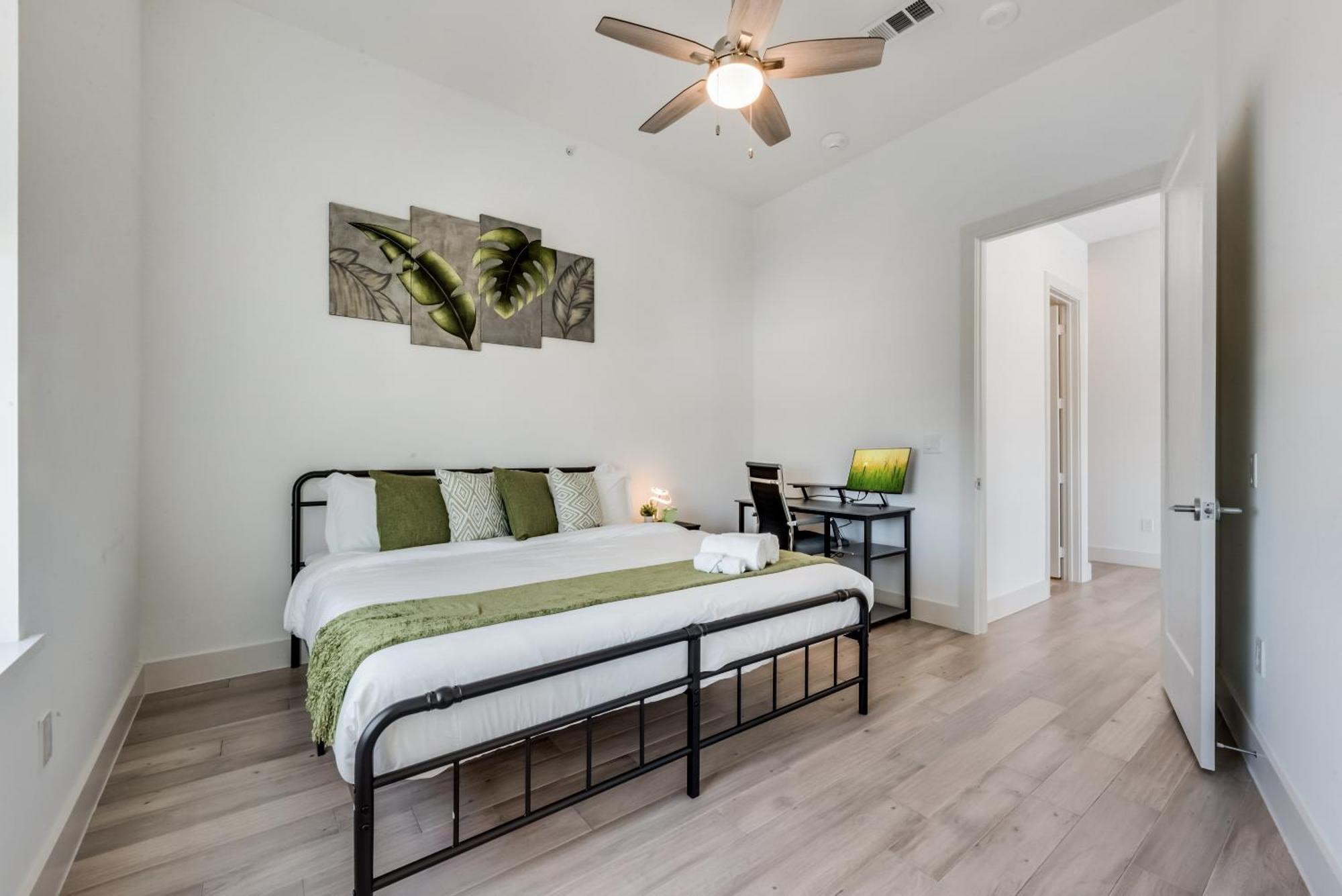 Contemporary 2Br I Gym I Parking I Workspace 댈러스 외부 사진