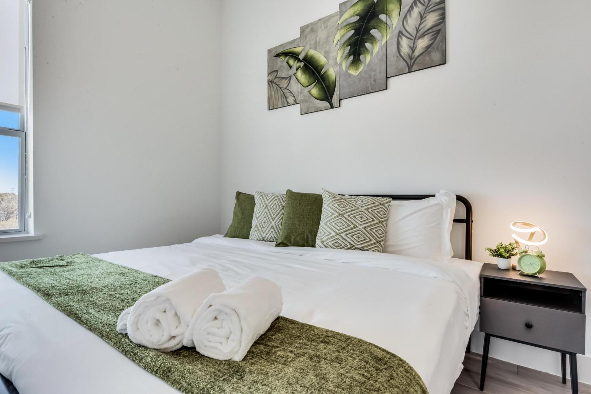 Contemporary 2Br I Gym I Parking I Workspace 댈러스 외부 사진